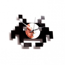 Designové nástěnné hodiny Discoclock 028 Space invaders 30cm
